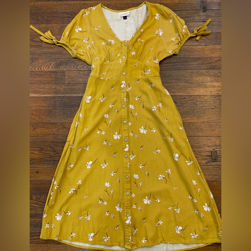Universal Thread Floral Dress Small